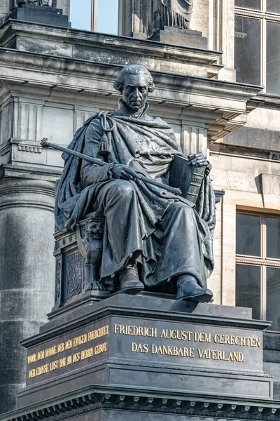 Monument King Frederick Augustus Saxony Front Supreme Land Court Palace — Stock fotografie