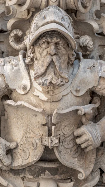 Ancient Big Statute Scary Fearful Heavy Armed Gatekeeper Medieval Warrior — Stockfoto