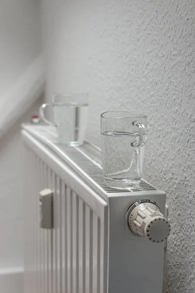House Heating Battery Maximum Heating Power Setting Glasses Water Standing — Stockfoto