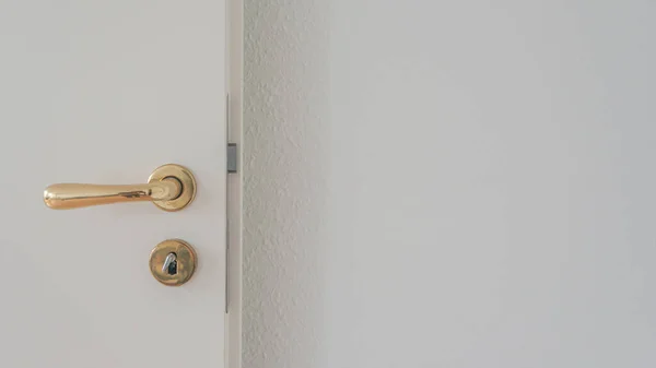 White Door Golden Doorhandle Key Locker Blur Copy Space Wall Stockbild