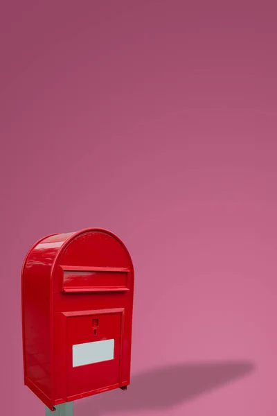 Cover Page Big Fancy Red Metal Postbox White Empty Note — Fotografia de Stock