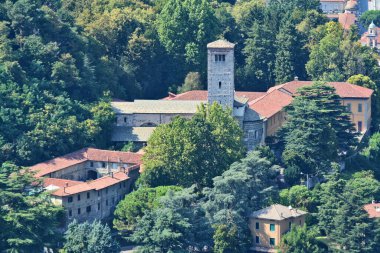 Como, Lombardy, İtalya 'daki antik Saint Carpoforo Kilisesi..