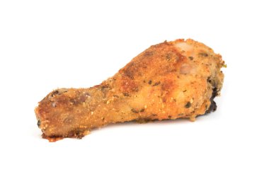 Fırında kızarmış tavuk budu.