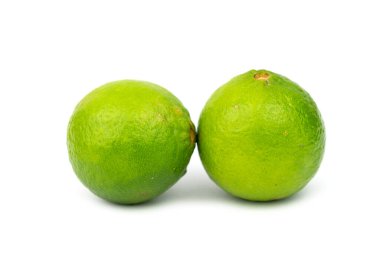 Taze yeşil limon meyvesi