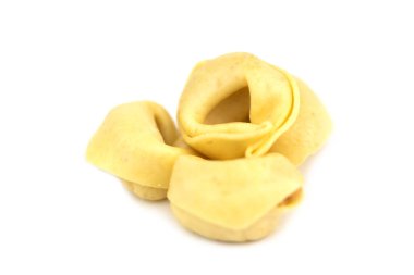 Ev yapımı peynirli tortellini.