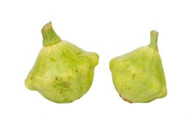 Beyaz arkaplanda yeşil Pattypan kabağı (patty pan) izole