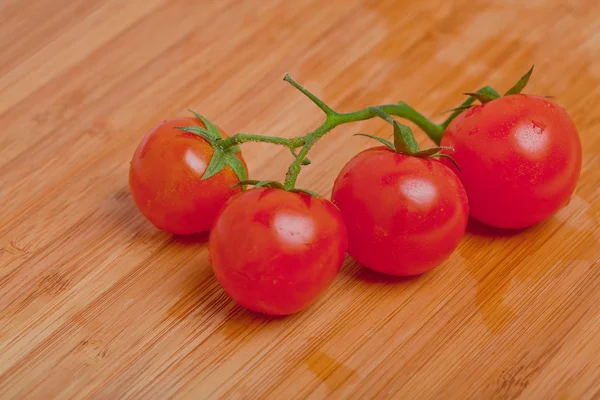 Délicieuses tomates cerises — Photo