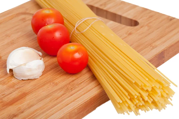 Spaghetti with other ingredients — Stock Photo, Image