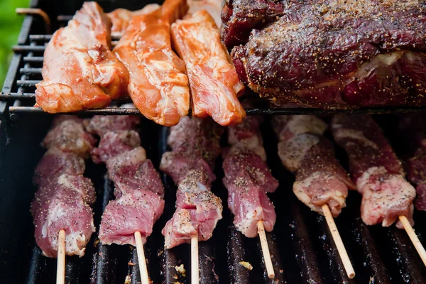 Meat on the grill — Stock Photo, Image