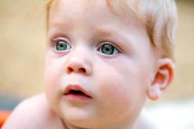 closeup korkmuş yüz