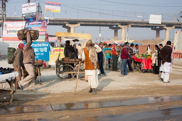 Traffico durante il Kumbh Mela — Foto Stock