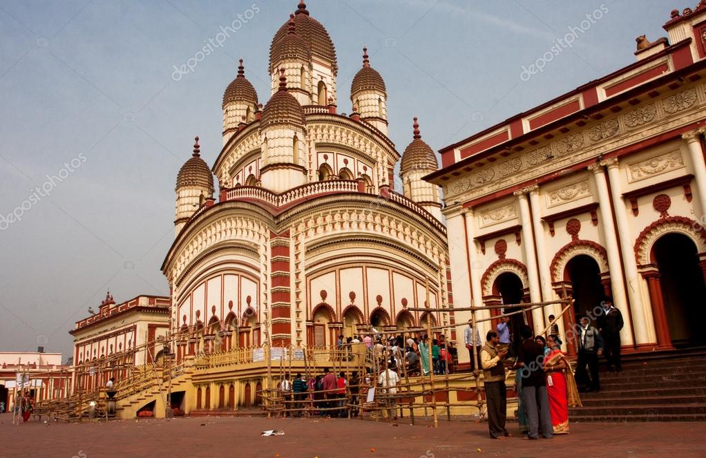 Visitatori del Tempio di Kali che vanno al puja — Foto Editoriale Stock