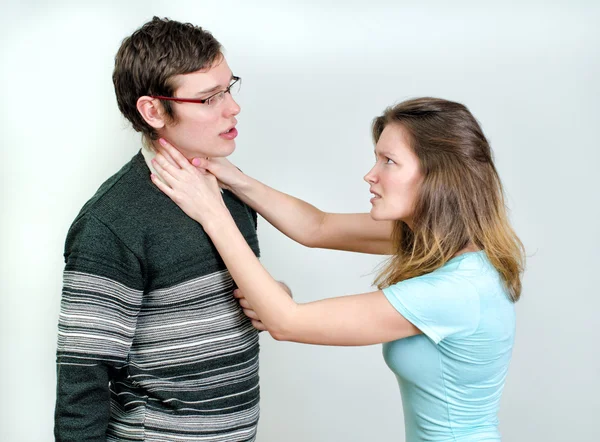 Pareja joven discutiendo . —  Fotos de Stock