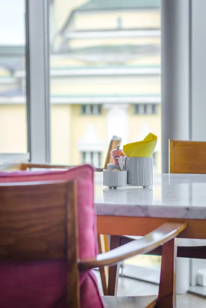 Huiselijke lege café interieur — Stockfoto