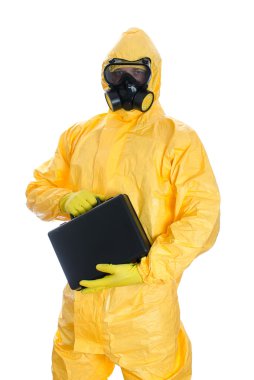 Evrak Çantası'nda koruyucu hazmat uygun olan adam. beyaz izole.