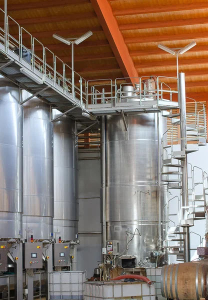 Wine manufacturing. Modern winery tanks. — Stock Photo, Image