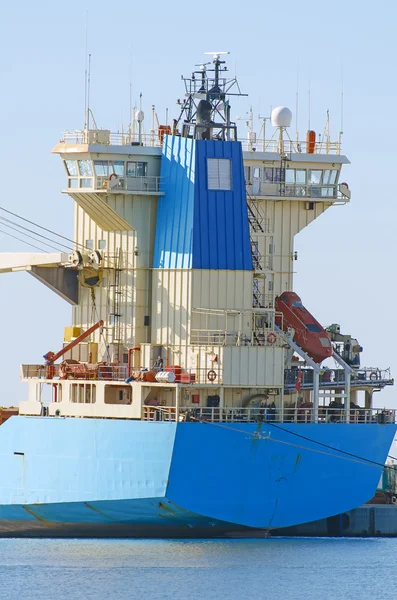 Buque cisterna azul en muelle . —  Fotos de Stock