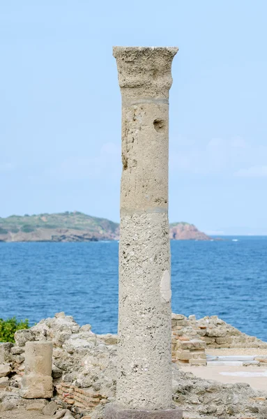 Antica colonna. Scavi archeologici della città antica . — Foto Stock