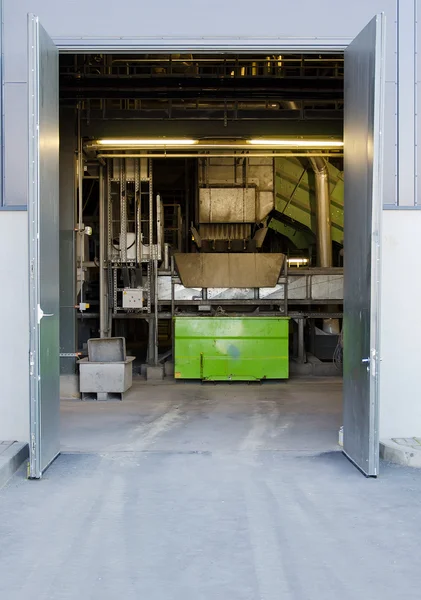 Open gates of waste sorting plant. — Stock Photo, Image