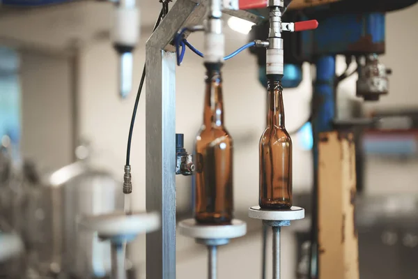 Garrafas Vazias Preparadas Para Recheio Cerveja — Fotografia de Stock