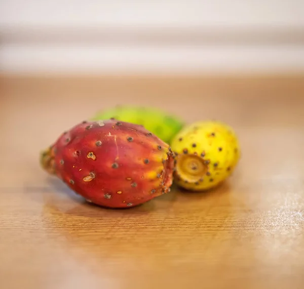 Colorful Opuntia Cactus Fruits Table — Stock Photo, Image