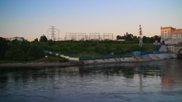 Waterkrachtcentrale Narva Aan Rivier Narva Rusland — Stockvideo