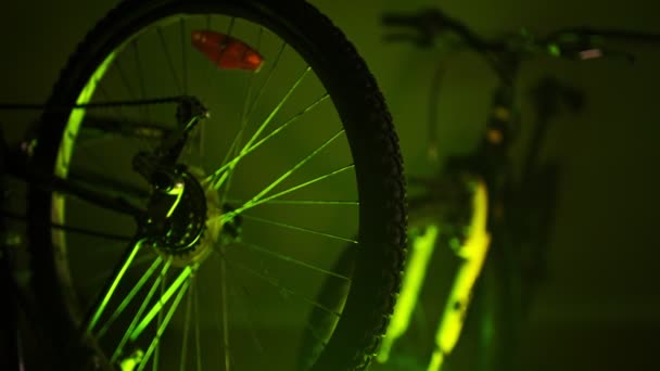 Rueda Bicicleta Taller Efectos Rgb — Vídeo de stock