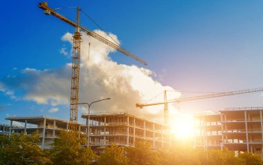 Yeni lüks modern apartman inşaatı.