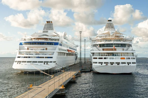 Two Cruise Ships Port Tallinn Estonia — Stockfoto