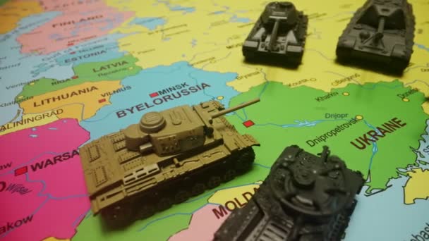 Des Chars Jouets Sur Carte Opérations Militaires Ukraine — Video