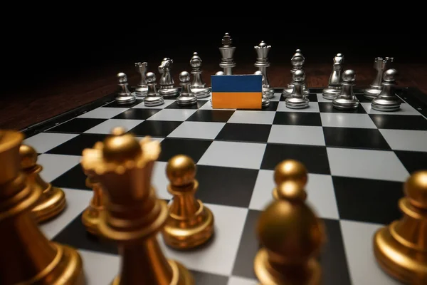 チェスボードゲーム ウクライナとの政治的対立の概念 — ストック写真
