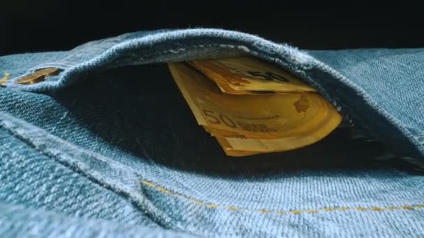 Euro Scheine Der Gesäßtasche Der Jeans — Stockvideo