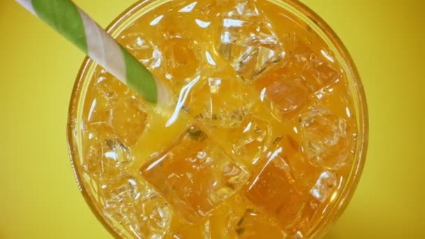 Jus Orange Frais Limonade Mocktail — Video
