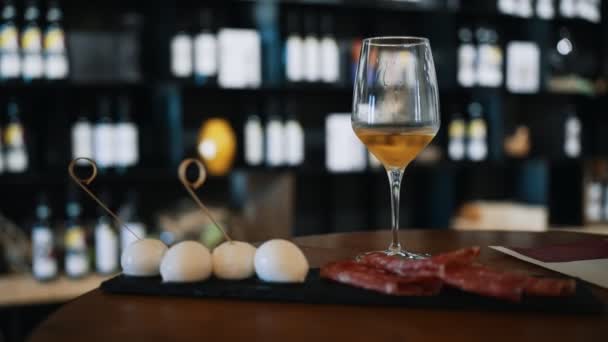 Glass White Wine Appetizer Mozzarella Ham — Stock video
