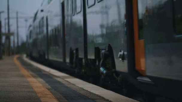 Double Decker Train Arrives Train Station Italy — Video Stock
