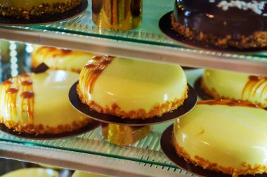 Famous Neapolitan cakes in a shop window.