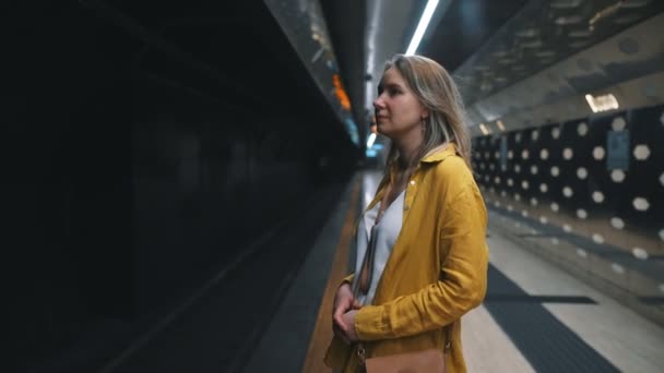 Woman Waiting Train Subway — Stok Video