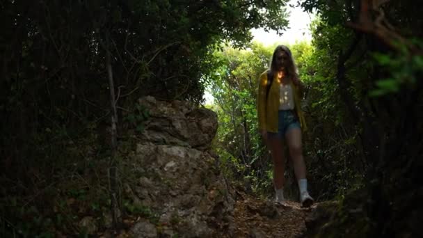Woman Tourist Backpack Walking Deep Forest — Video Stock