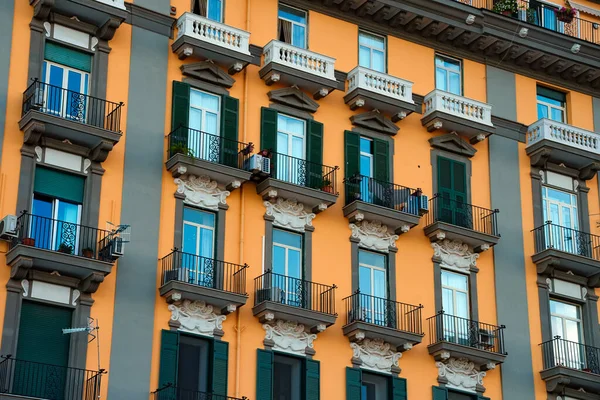 Fachada Edifício Atualizada Nápoles Itália — Fotografia de Stock