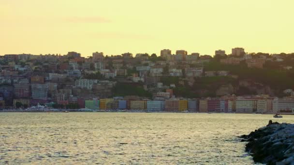 Άποψη Της Νάπολης Από Θάλασσα Ηλιοβασίλεμα — Αρχείο Βίντεο