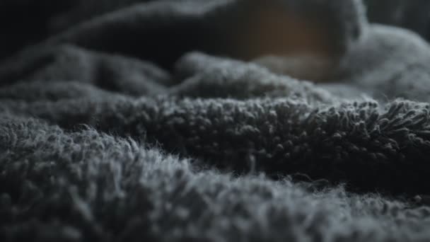 グレーの柔らかいテリータオルの織物の質感 — ストック動画