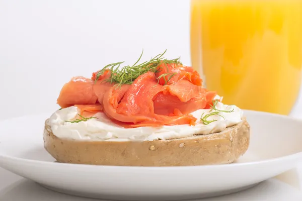 Versgebakken bagel — Stockfoto