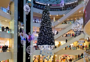 Saint Petersburg, Russia. January 1, 2022. Christmas decoration in Galeria Shopping and Entertainment Centre, Ligovsky prospekt.