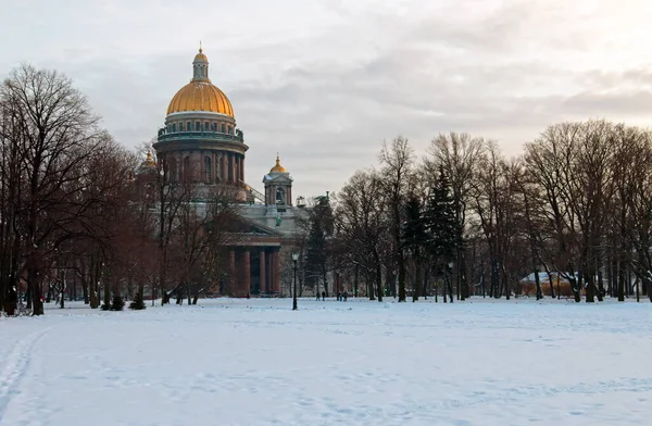 Isaac Cathedral Saint Petersburg Winter Frosty Evening January 2022 — 图库照片