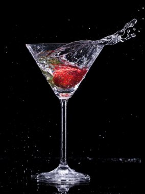 Martini içmek