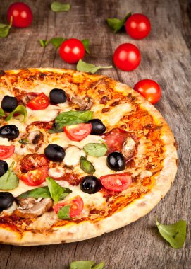İtalyan pizzası.
