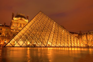 Louvre, Paris