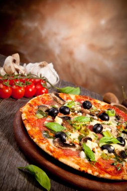 güzel taze pizza