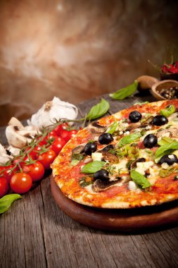 güzel taze pizza