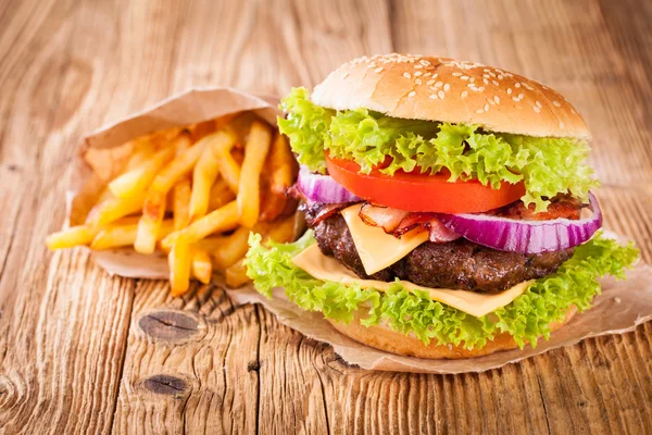 Fresh hamburger — Stock Photo, Image